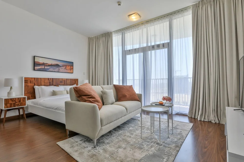 Driven Holiday Homes - Binghatti Pearls