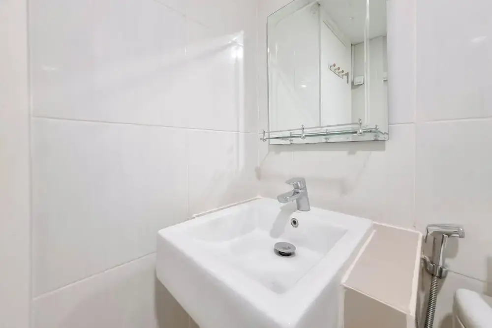 Modern Studio Near Ambarrukmo Plaza At Barsa City Apartment