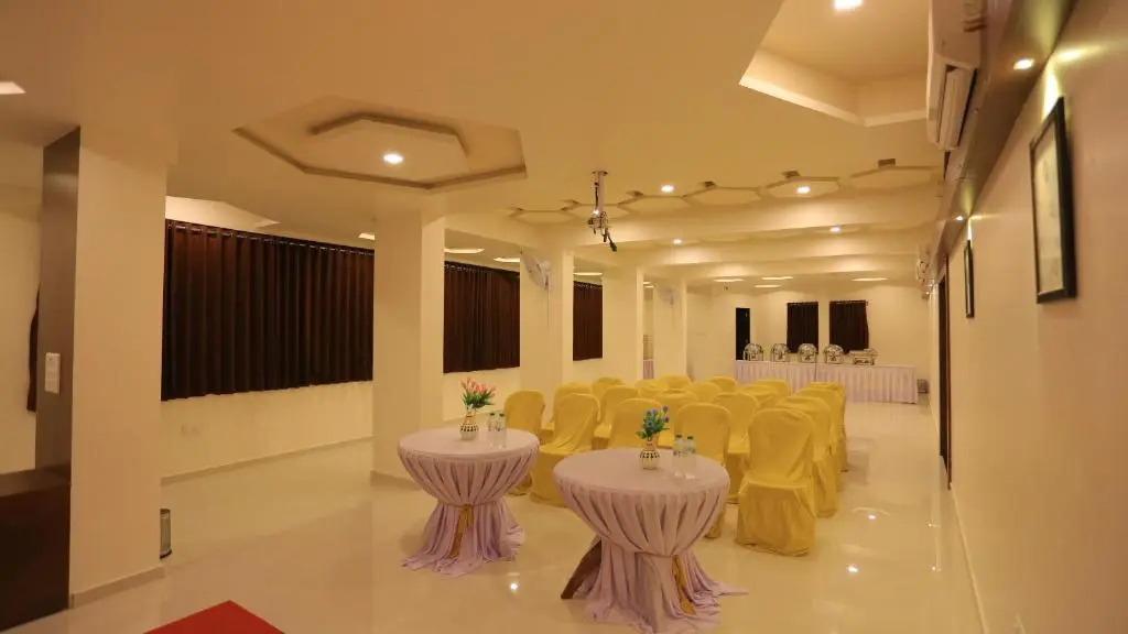 The Grand Raveta
