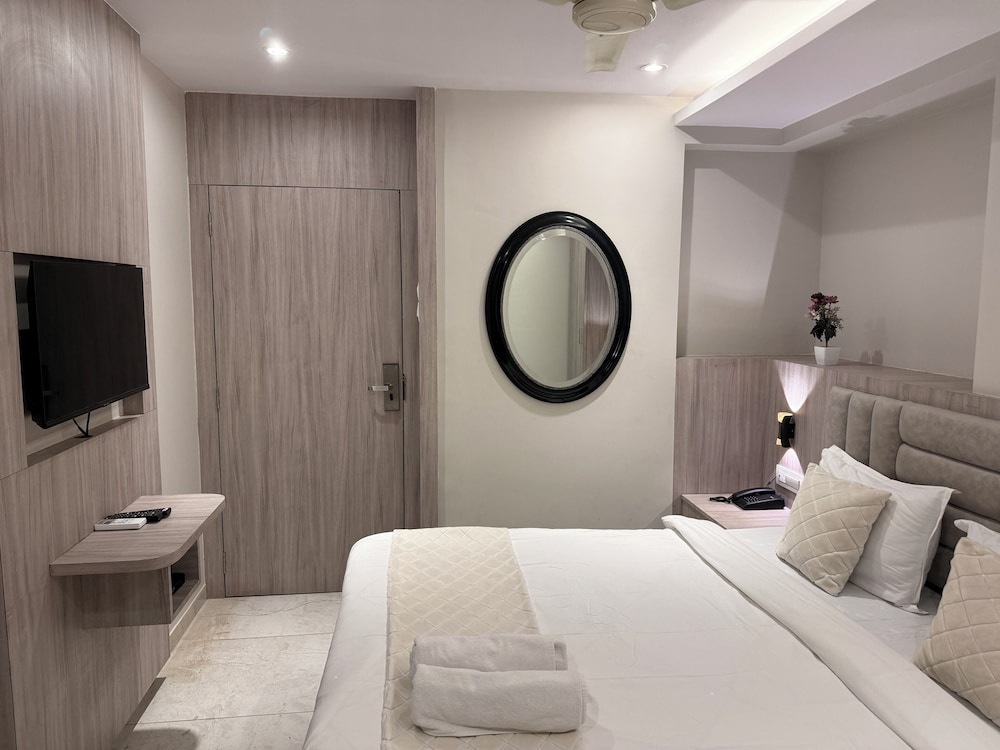 Hotel Kurla Suites