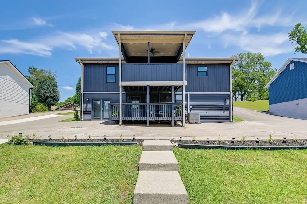 Nashville Home w/ Seasonal Pool < 5 Mi to Dtwn!