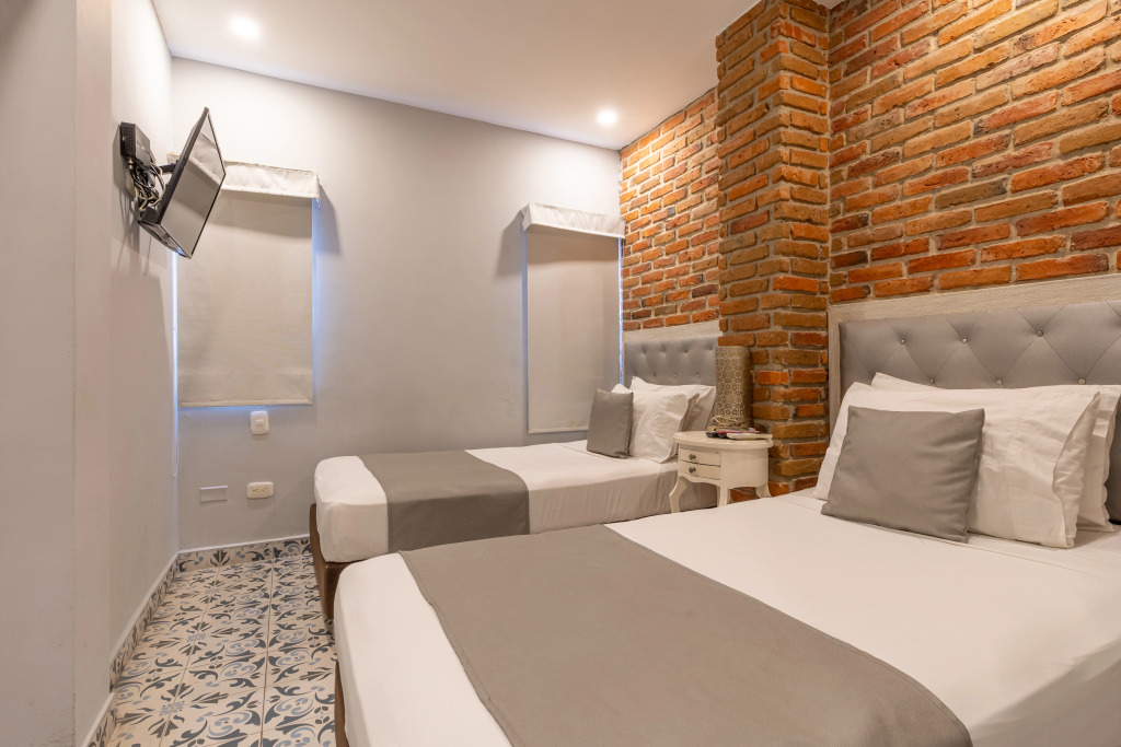 Hotel Boutique ADAZ