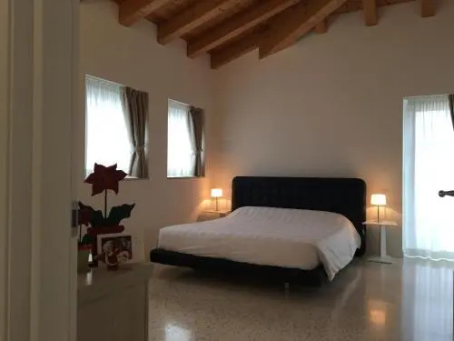 Quirinus Venetia Properties