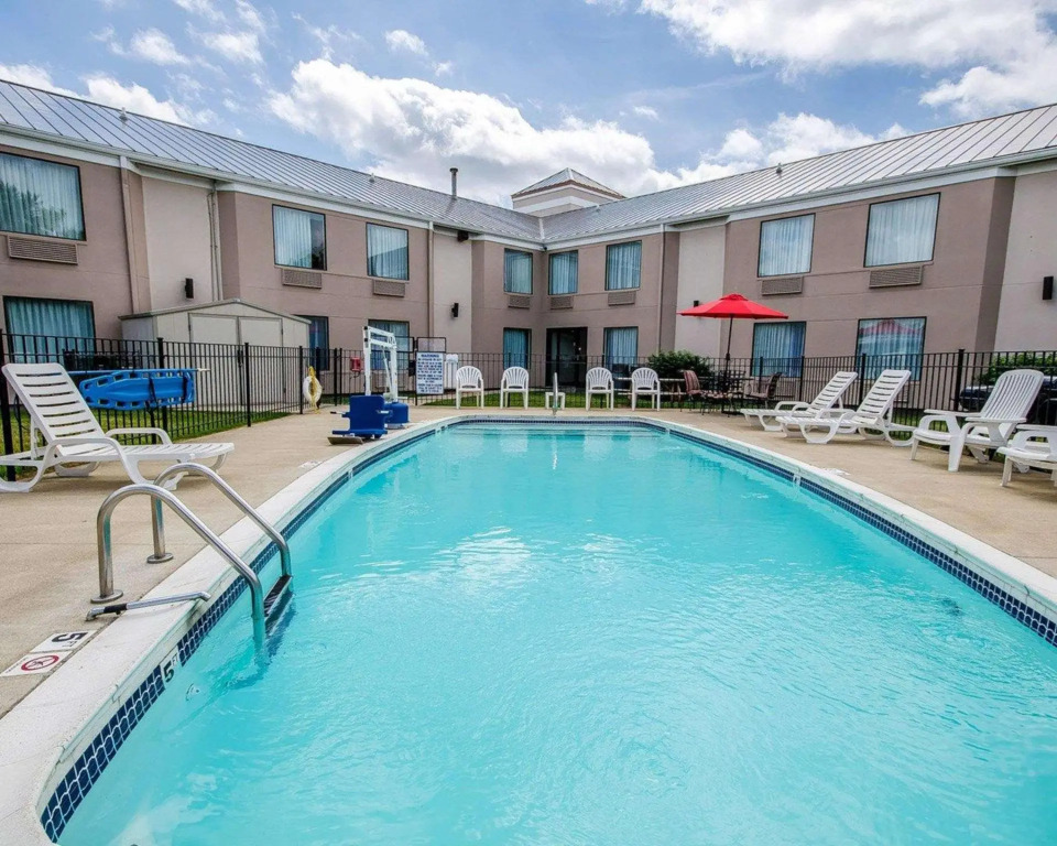 Spark by Hilton Louisville Airport