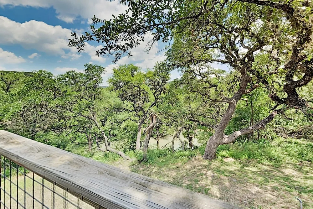Lucky Goat House: Near Lake & Activities 4 Bedroom Cabin