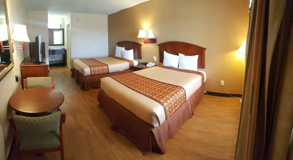 Regency Inn & Suites
