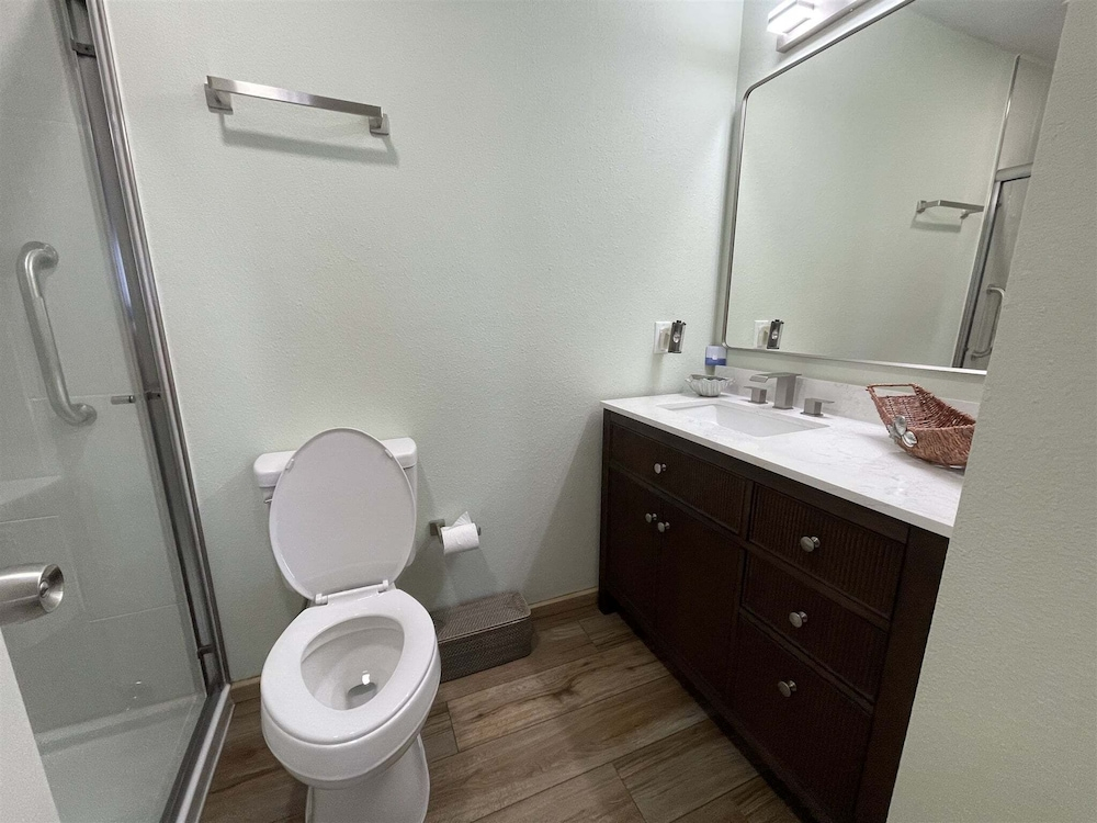 Sw 1 Starfish 1 Bedroom Condo by RedAwning