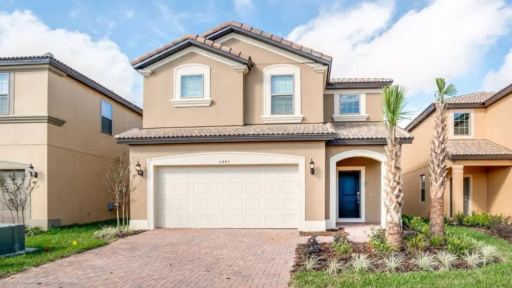 Cool and Modern 6 Bed 4 Ba Villa Game Room Pool 5445