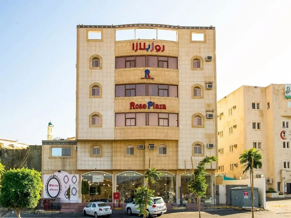 OYO 525 Rose Plaza 1