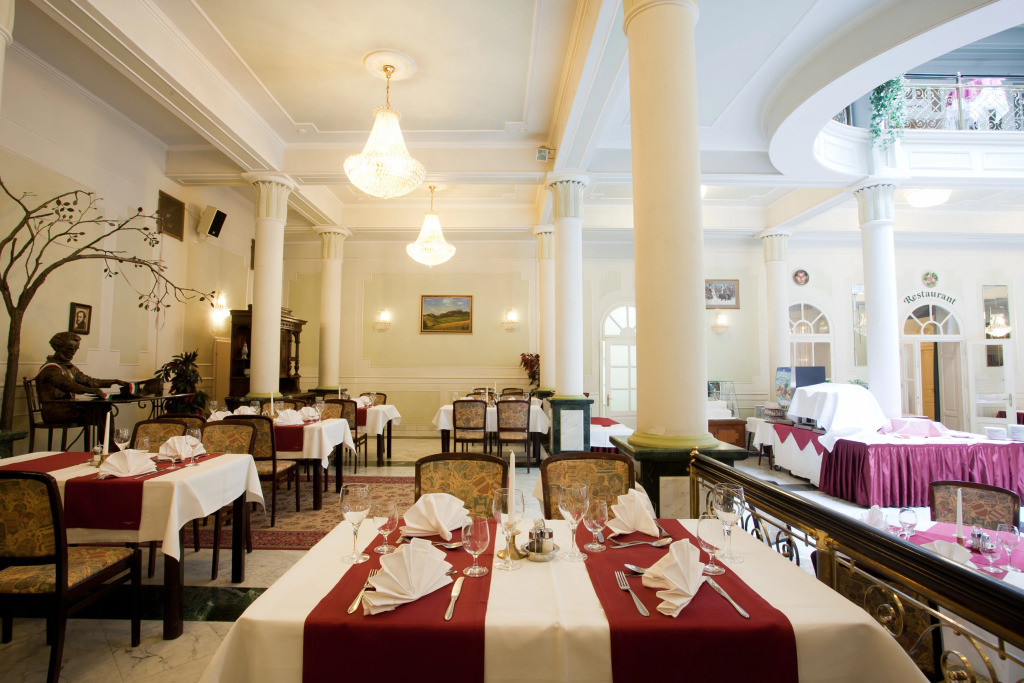 Pannonia Hotel