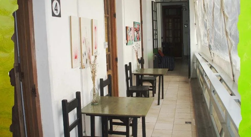 Llanura Hostel