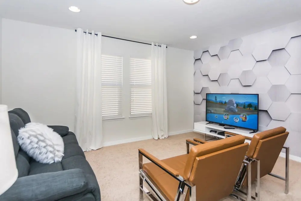Luxurious Vacation Home at Westside 8973