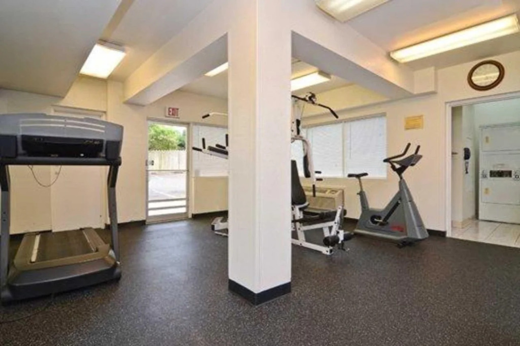 stayAPT Suites Alexandria-Fort Belvoir