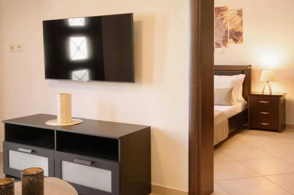 IFESTOS APARTMENTS