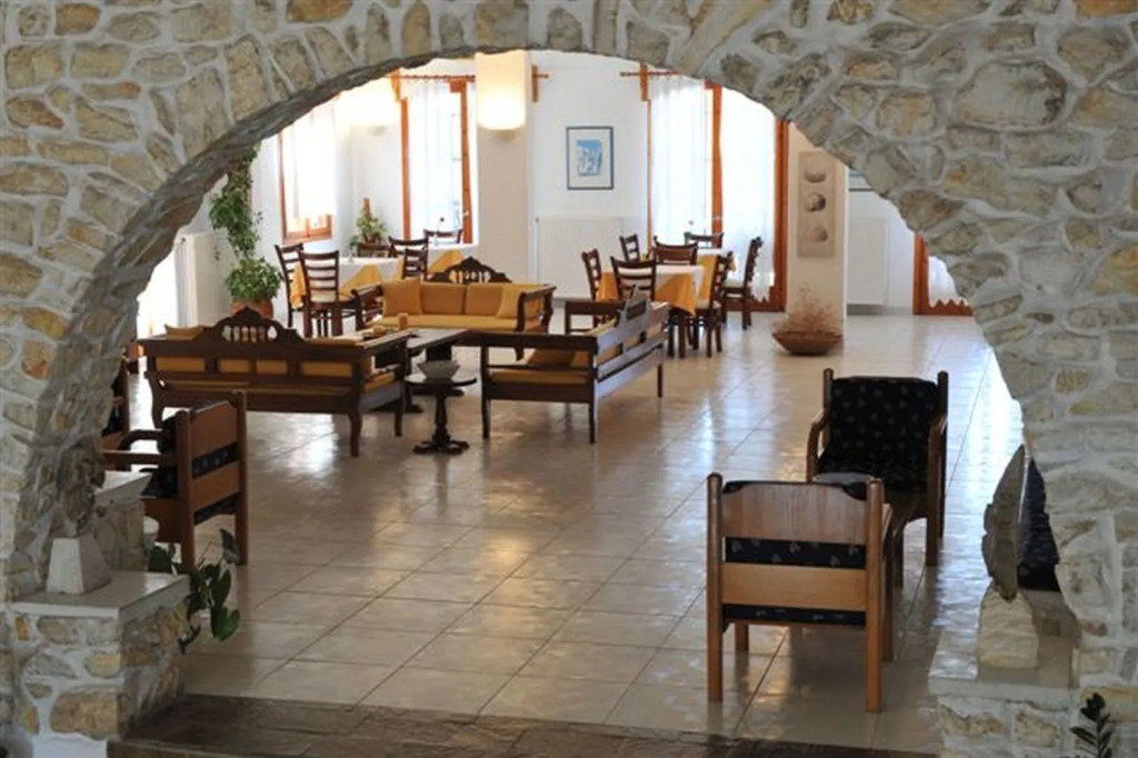 Eri Hotel