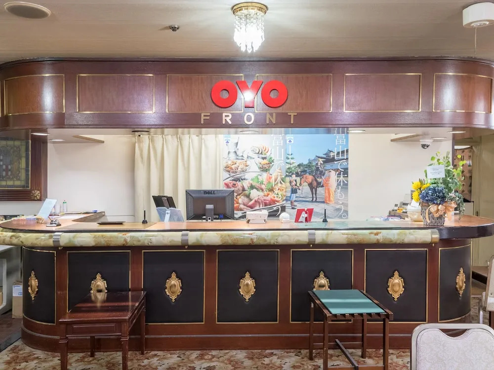 Oyo Hotel Toyama Joshi Koen