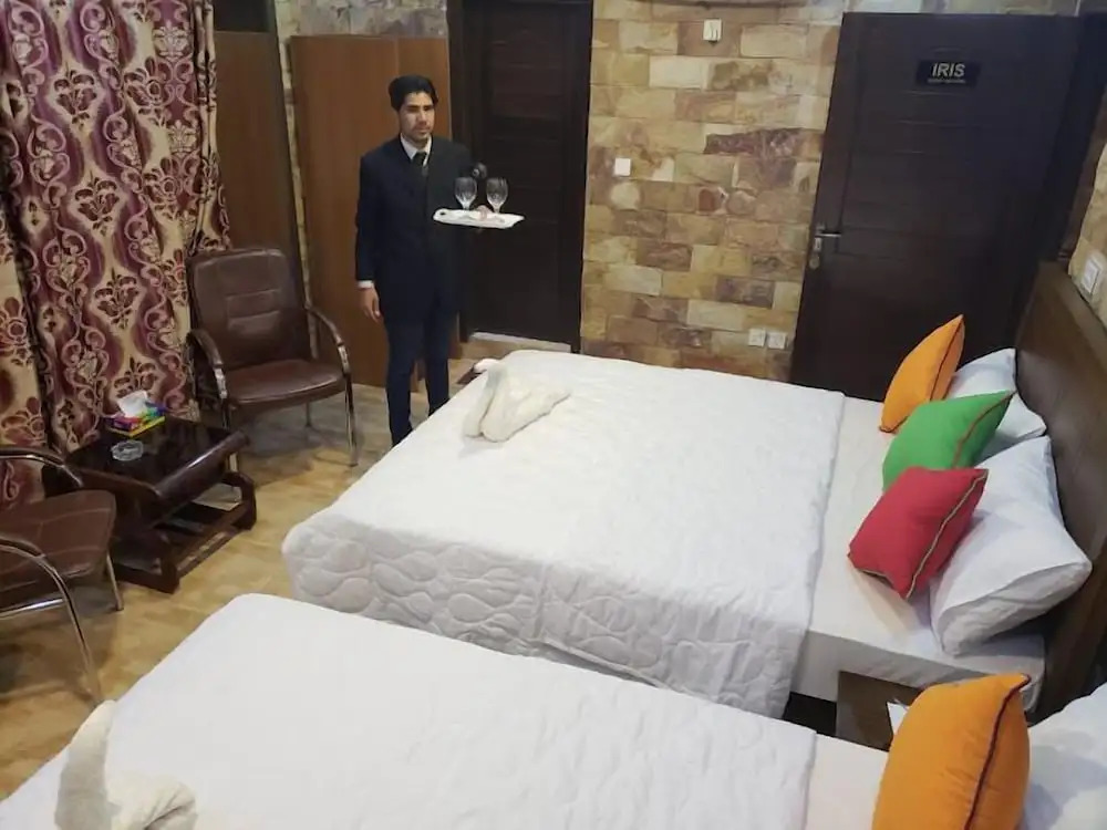 Midway Inn Hotel