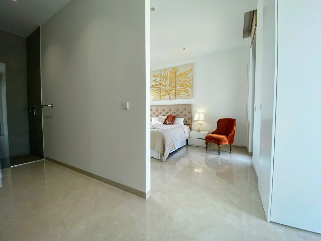 Modern 5 Bed Villa with Pool at Las Colinas LC1