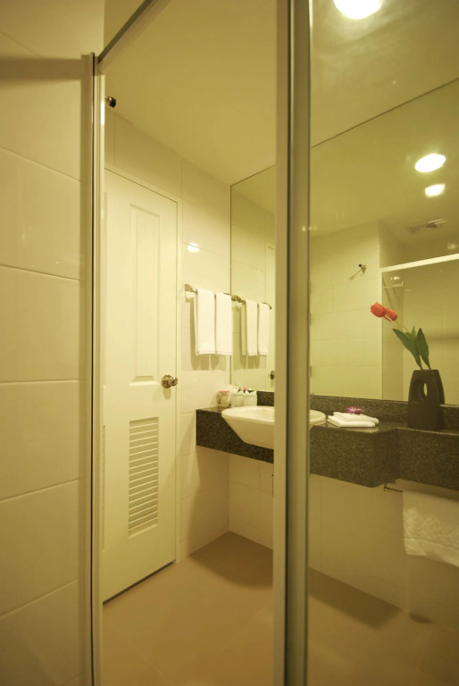 Bangkok Loft Inn