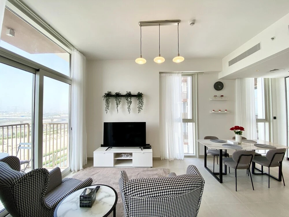 Marco Polo - Elegant & Delightful 2BR Apt with Scenetic Views