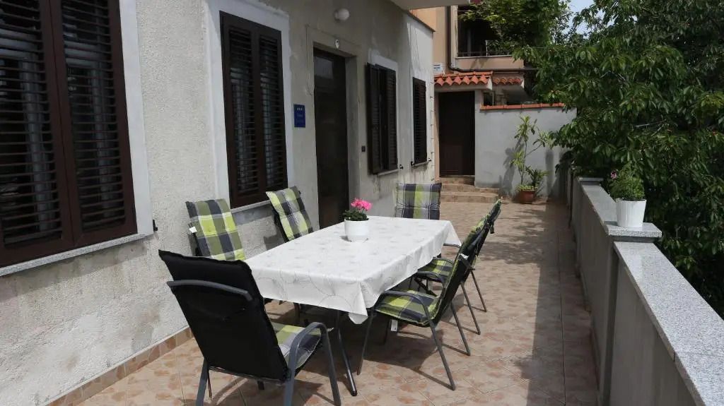 Apartments Komel