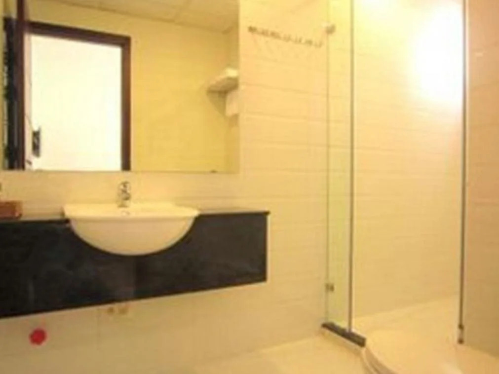 Apogee Hotel