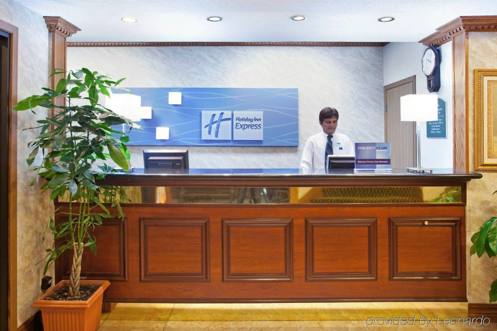 Holiday Inn Express HUNTINGTON