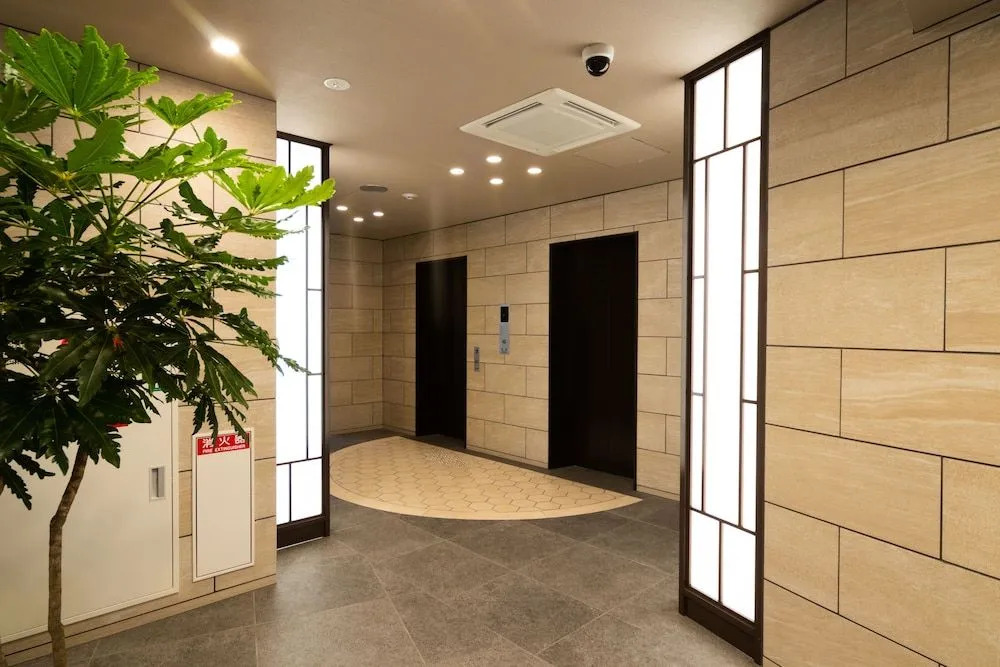 Namba Minami Crystal Hotel