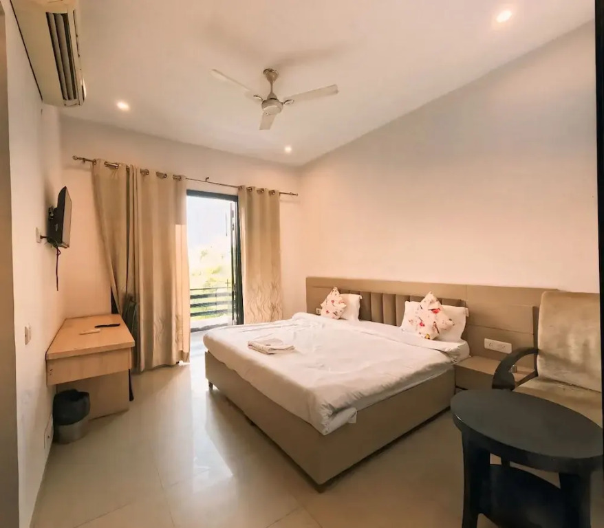 Global luxary stay