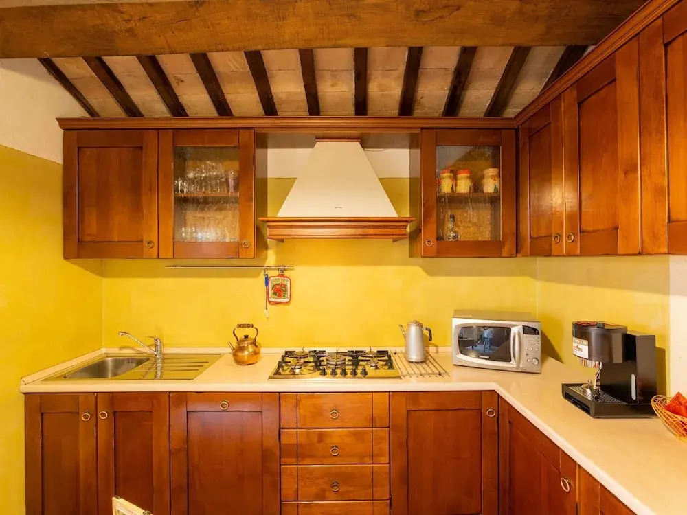Gorgeous Apartment with Pool near Sibillini Mountains