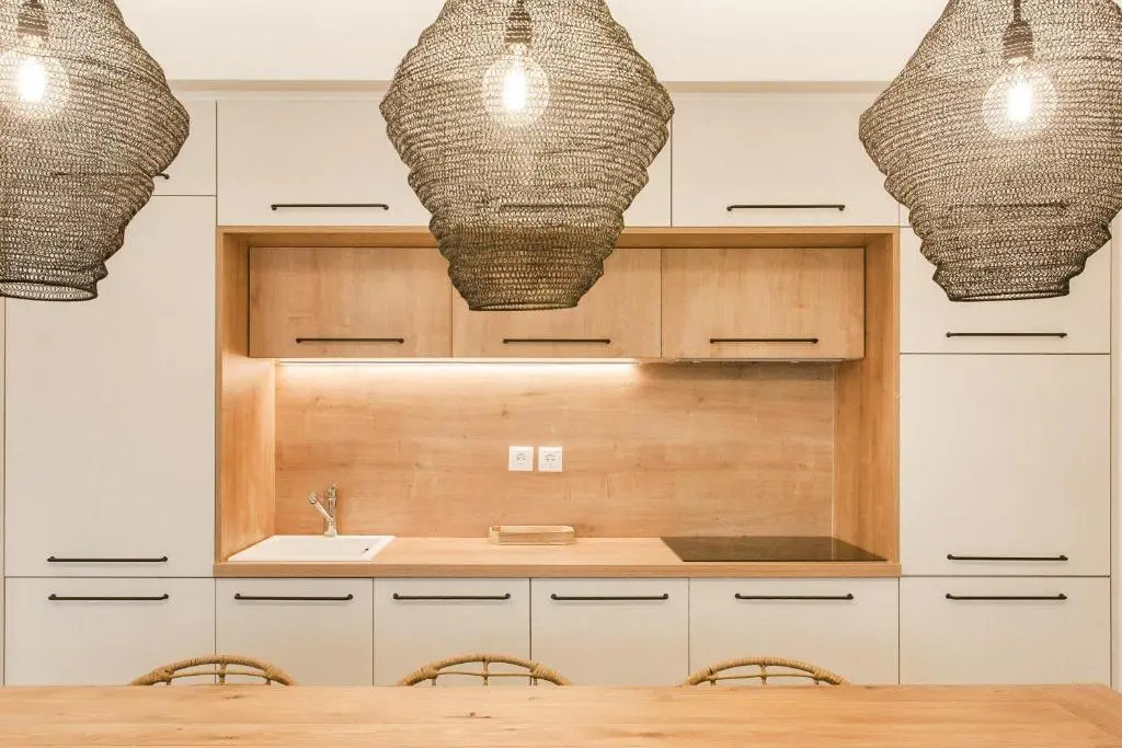 *** Apt 110m2 3bed 2bath, walk to Acropolis ***