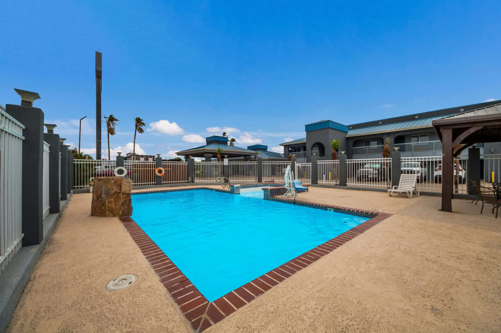 Rodeway Inn & Suites Corpus Christi Northwest