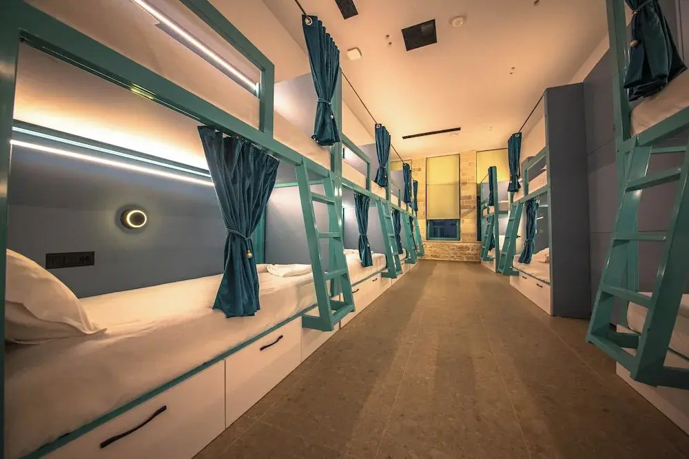 Vega 43 Hostel