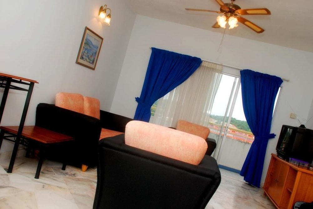 PD World Holiday Home @ Teluk Kemang