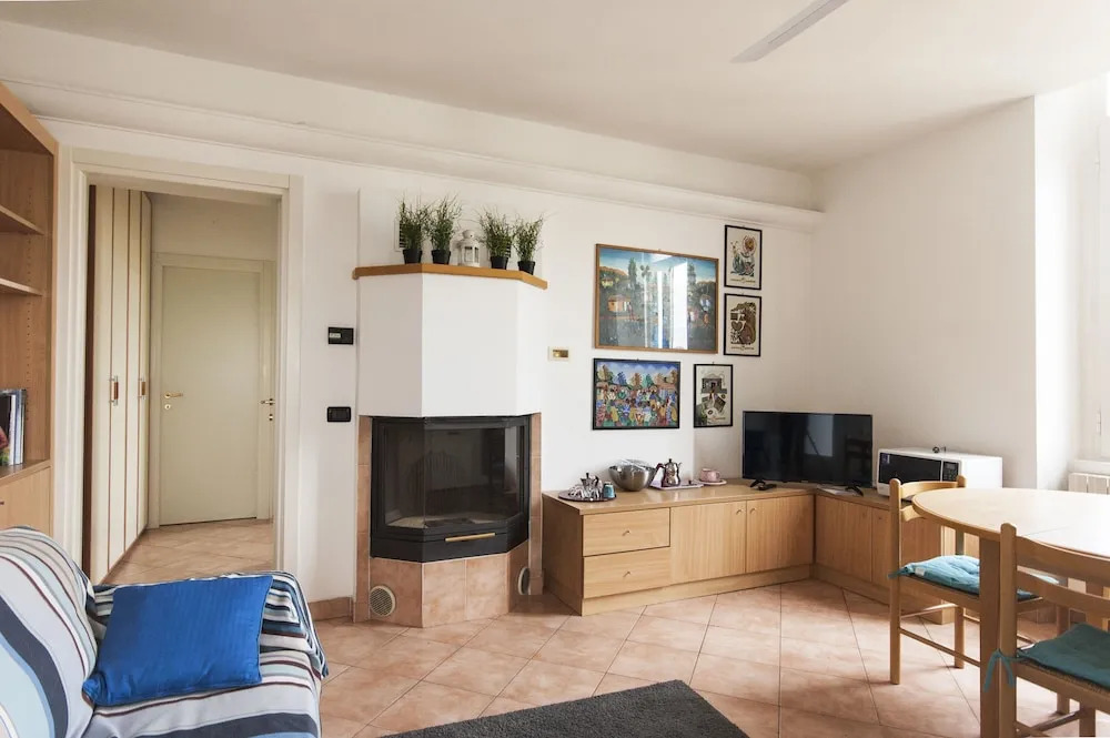 Typical Apartment on River Naviglio / Darsena