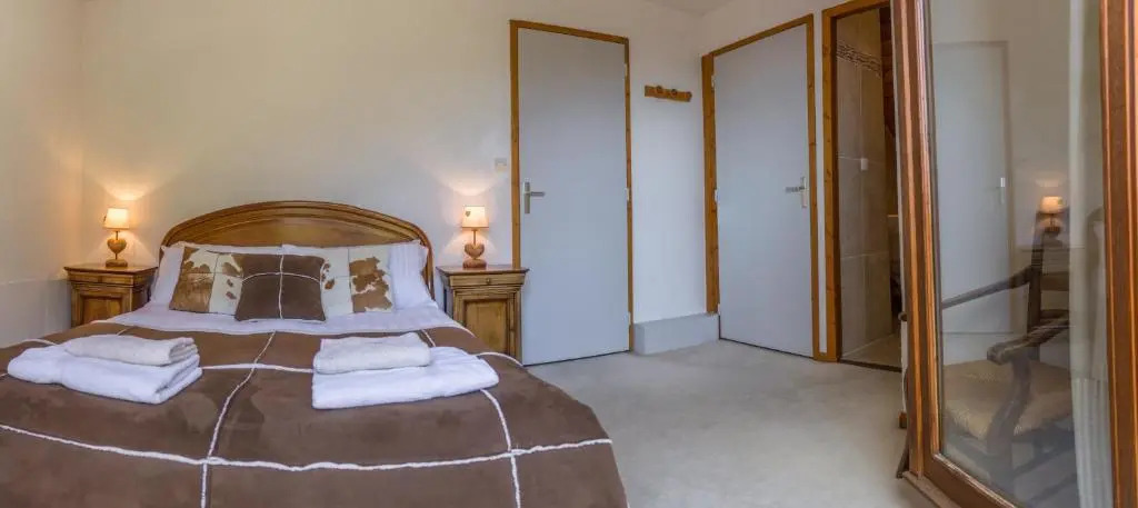Ski Peak - Chalet Lucette - bijoux style 200m from the piste