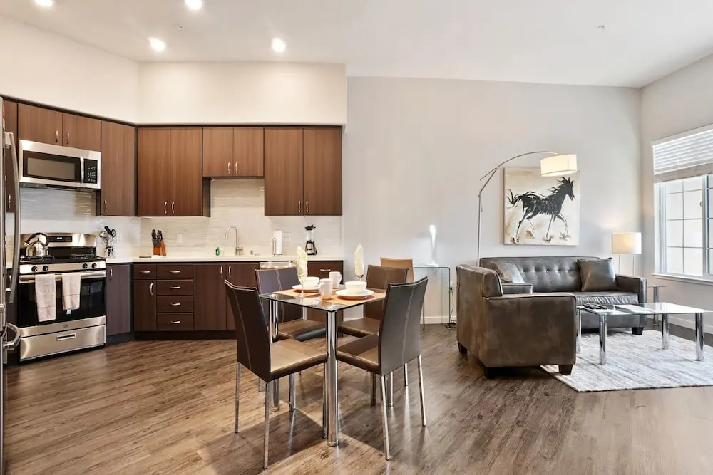 Global Luxury Suites in Campbell