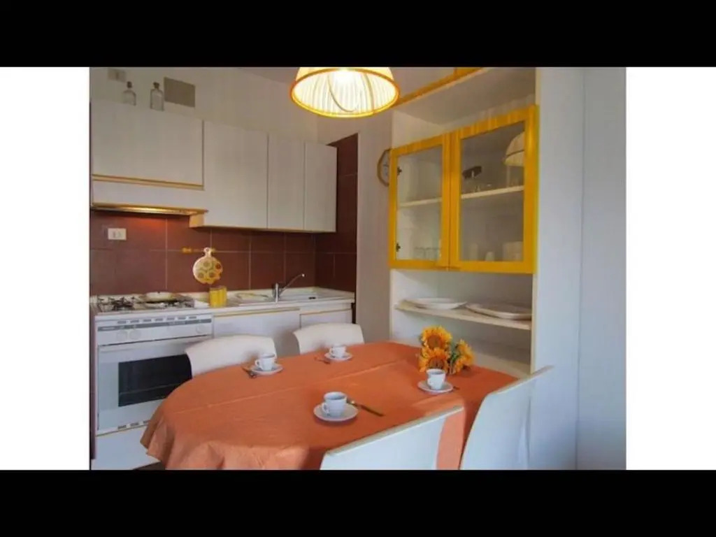 Bright sea Front Apartment With Balcony