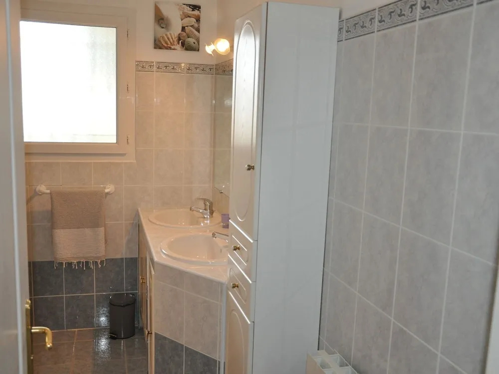 Luxurious Holiday Home with Private Pool in Port Camargue