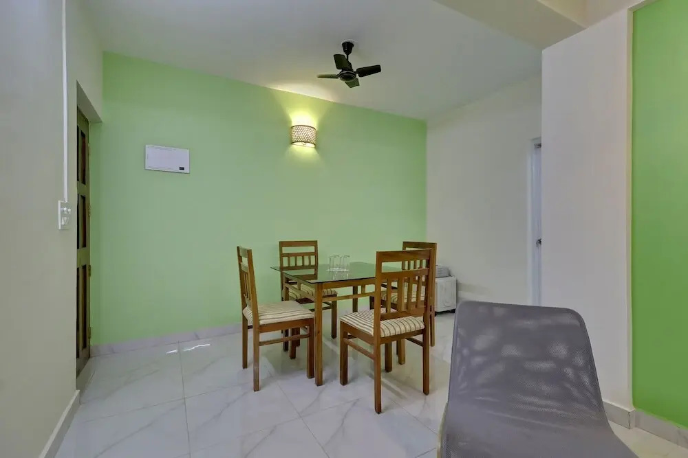 OYO 24906 Home Dazzling 2BHK Calangute