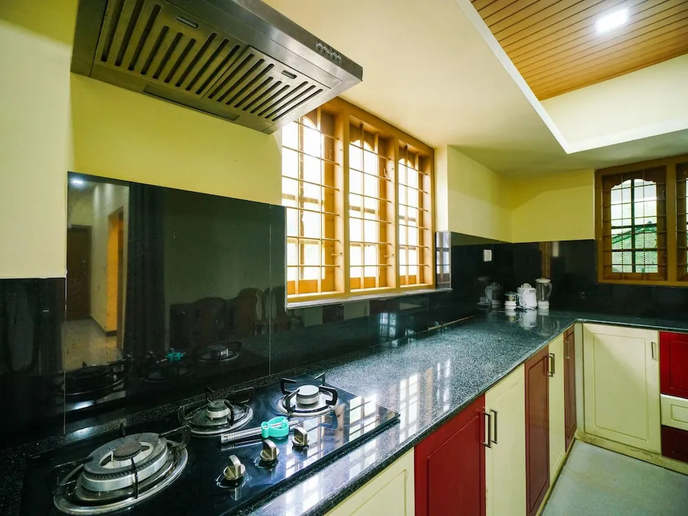 OYO 16630 Home Cocoa Tree Residency