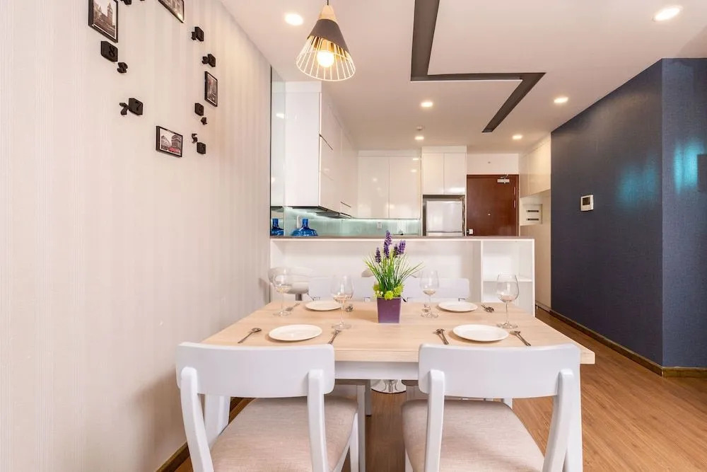 Mino Lee Apartment