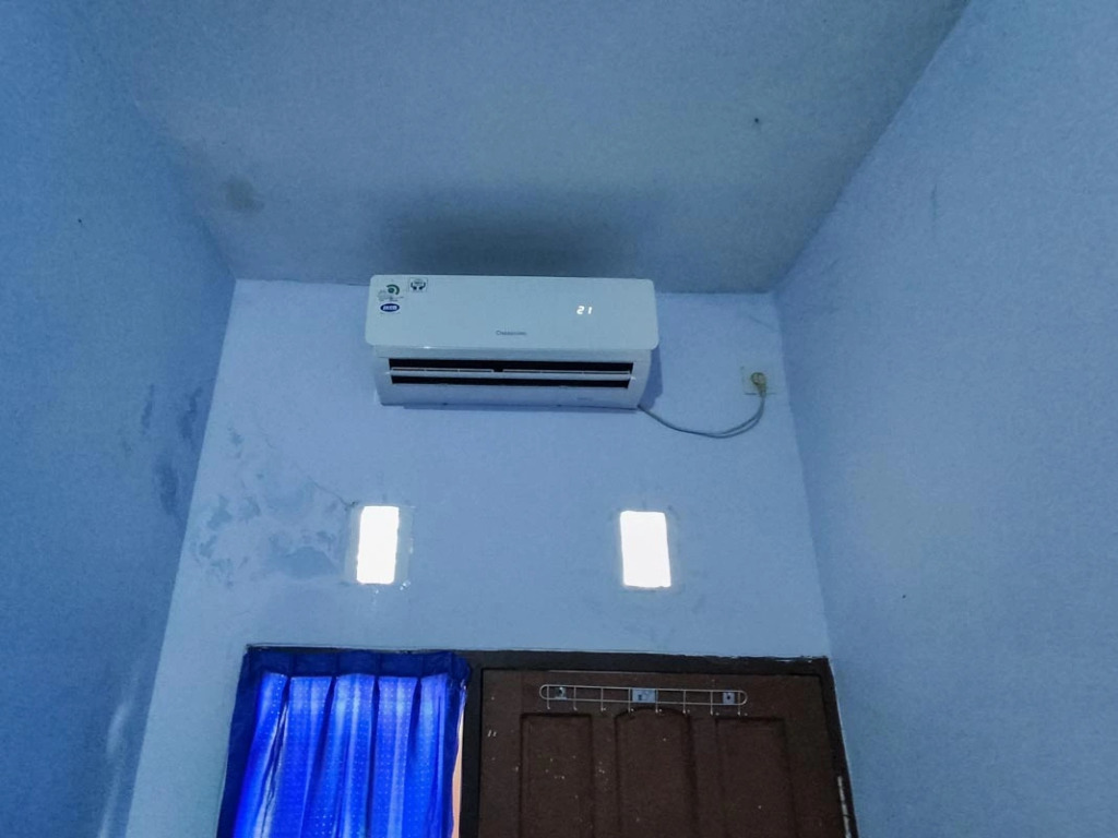 YS Homestay near Terminal Bayuangga Probolinggo