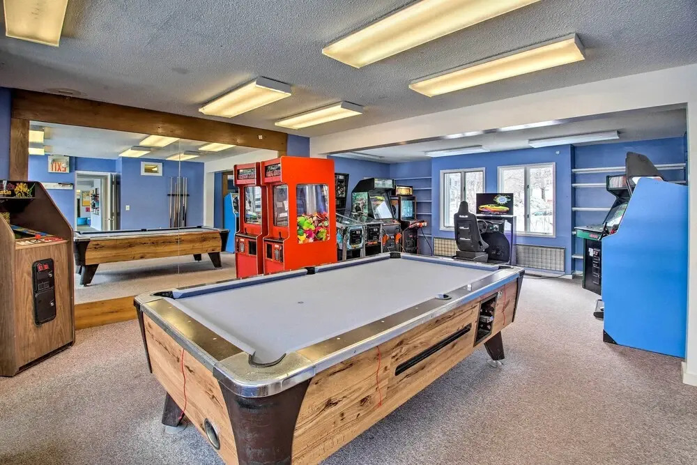 Loon Mountain Condo w/ Pool & Game Room Access!