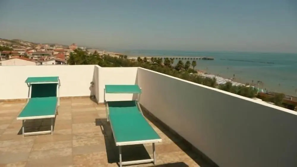 HOTEL NARCISi