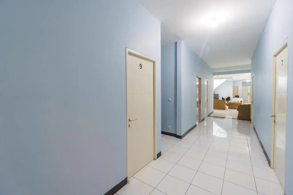OYO 2110 Rotterdam Guest House Syariah