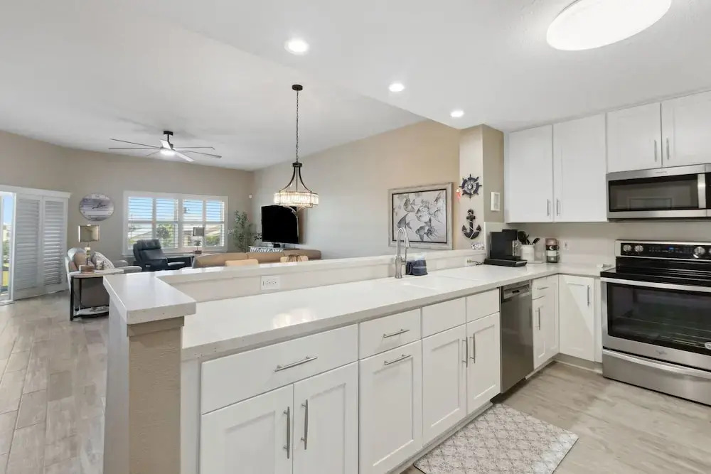 Spacious 3BR Condo by The Beach Ocean Park - 106