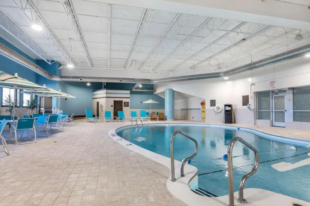 3 Palms Inn & Suites Bay City