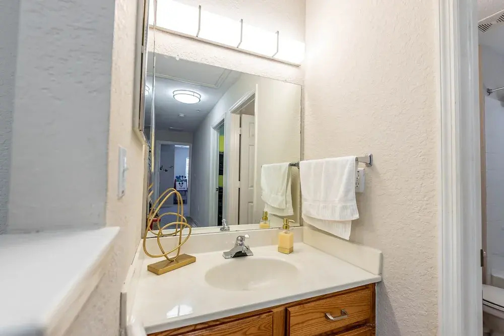 Fantastic Townhouse With a Themed Room Near Disney by Redawning