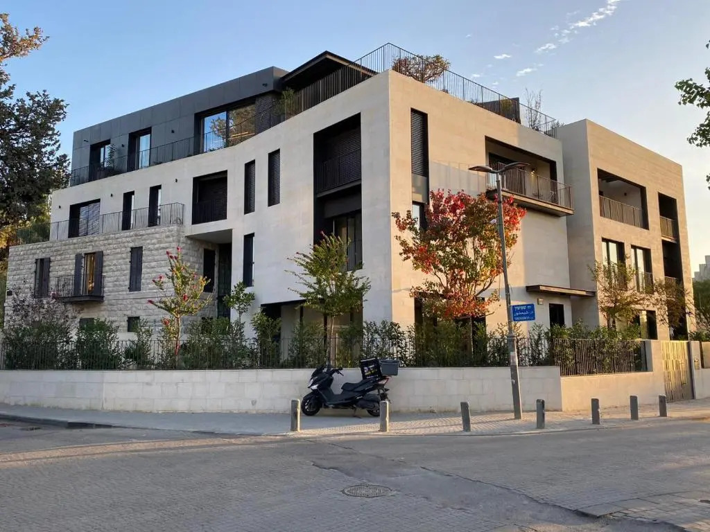 THE Y HOUSE